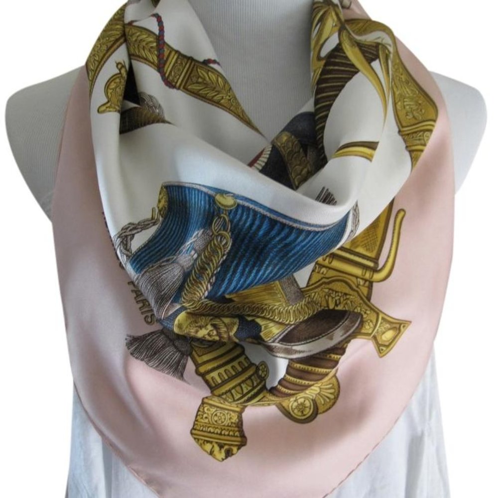 HERMES Scarf 100% Silk "GRAND UNIFORME" Pink